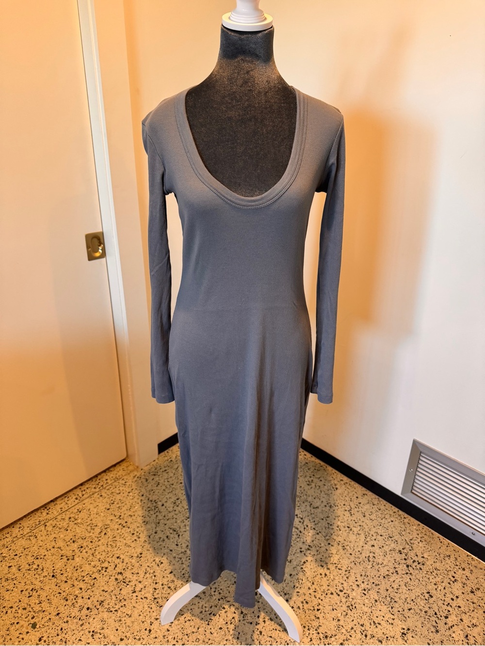 James Perse Charcoal Scoop Neck Long-Sleeve Maxi Dress